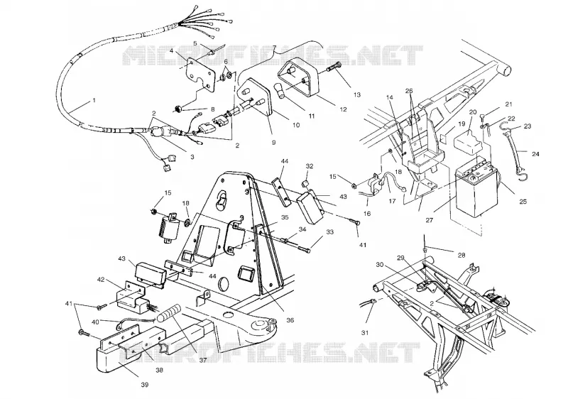 ELECTRICITE/FEU ARRIERE ASSEMBLY